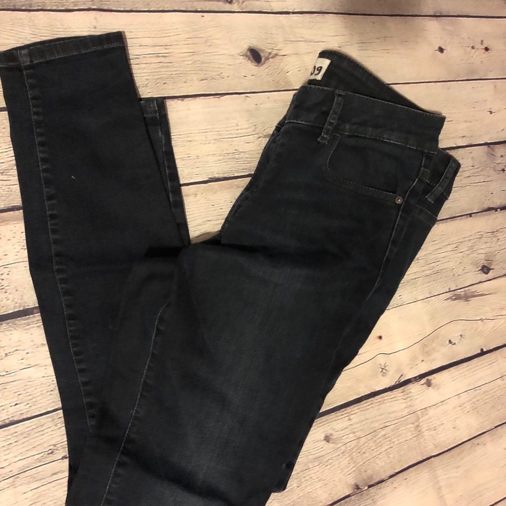 Garage size 9 dark denim jeans